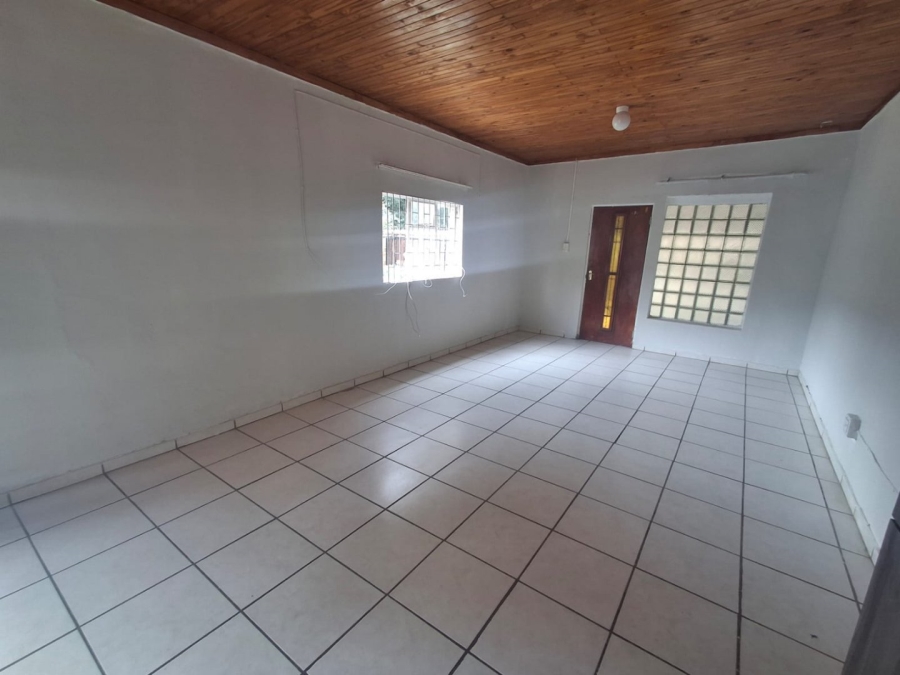 4 Bedroom Property for Sale in Ladybrand Free State